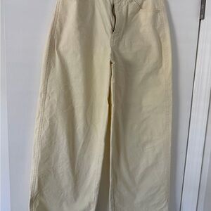Old Navy Wide-Leg Pants in Pale Yellow-Beige